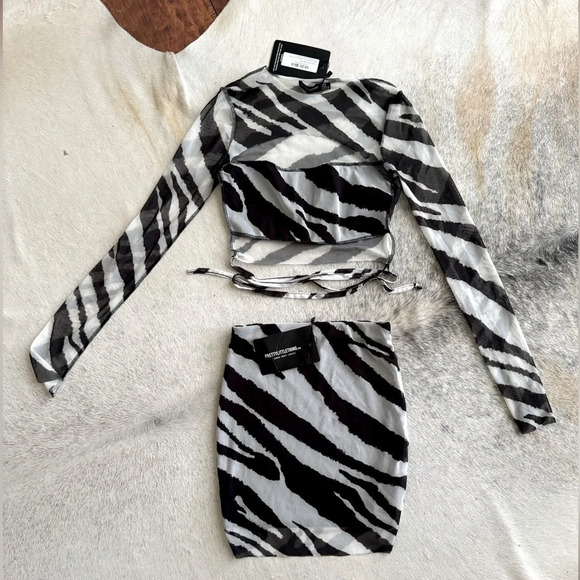 PrettyLittleThing Set Mesh Zebra - Picture 2 of 6